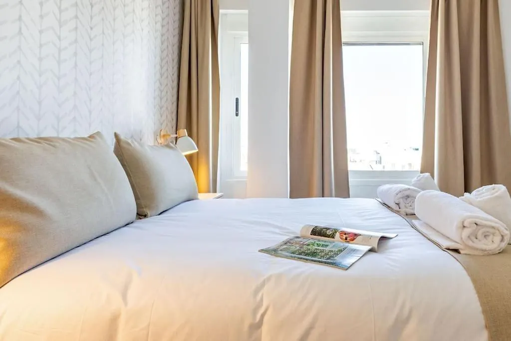 New Suite Reformada Con Excelente Ubicacion Seville 0*,  Spain